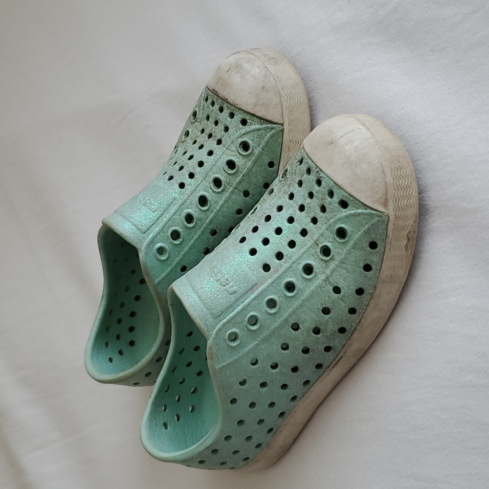Native Jefferson Light Blue Slip on shoes size toddler 10